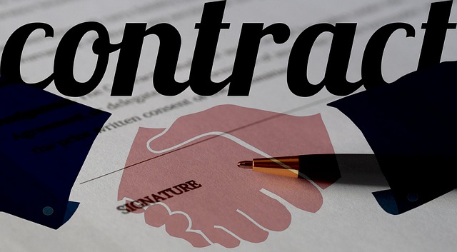 ¿Cuáles son las cláusulas más importantes en un contrato de trabajo?