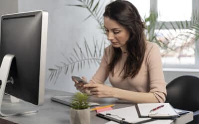USO DEL CELULAR EN EL TRABAJO